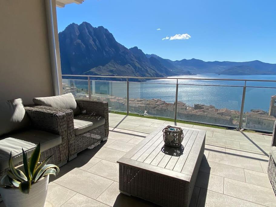 Piccolo Paradiso Vista Lago Con Piscina Privata Riva di Solto Bagian luar foto