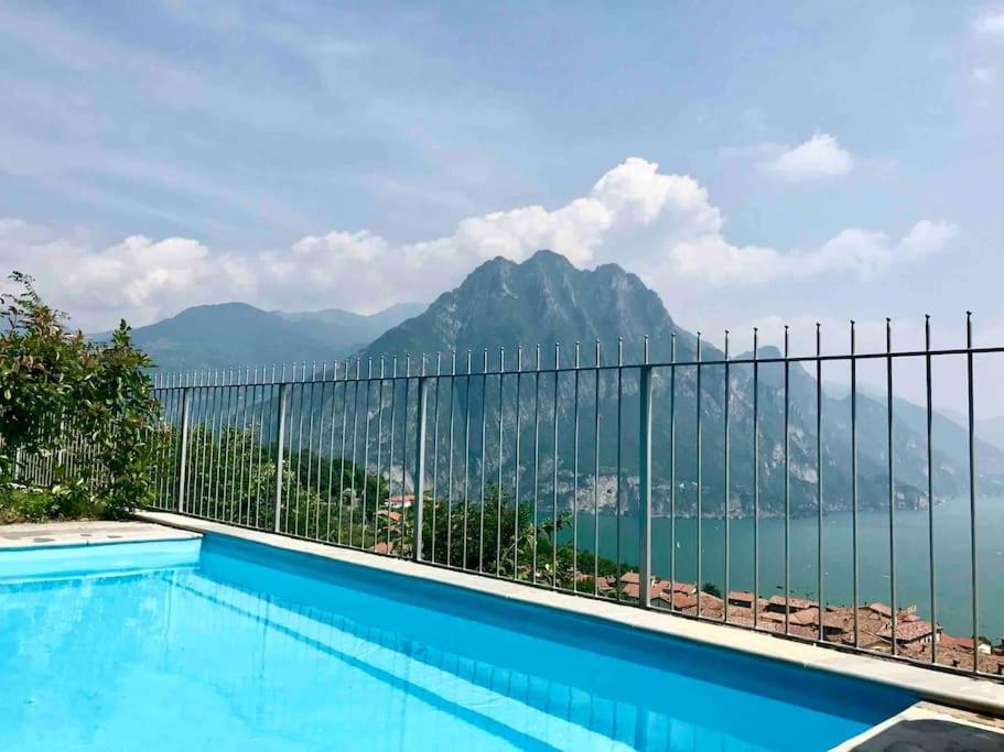 Piccolo Paradiso Vista Lago Con Piscina Privata Riva di Solto Bagian luar foto